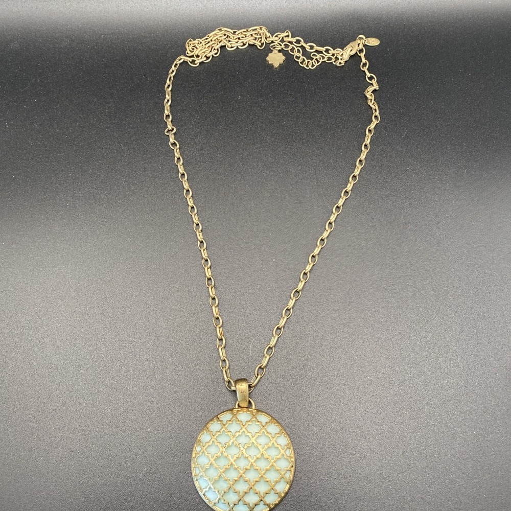 Kiam Family Gold Tone Pendant Necklace Vintage Statement Gold 16-19"